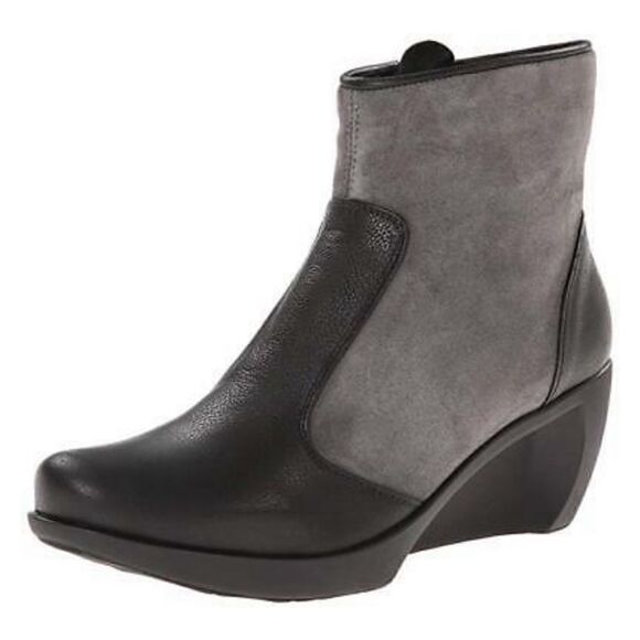 Naot Sky Leather/Suede Wedge Booties Sz 38 / 7 - Picture 1 of 8